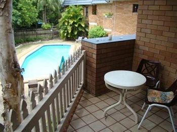 Noosa Yallambee Holiday Apartments Noosaville Ngoại thất bức ảnh
